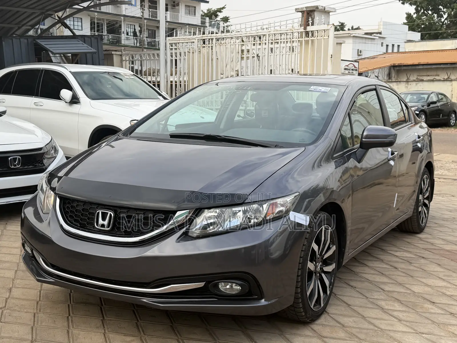 Honda Civic EX-L w/Navigation 4dr Sedan (1.8L 4cyl CVT) 2015 Gray