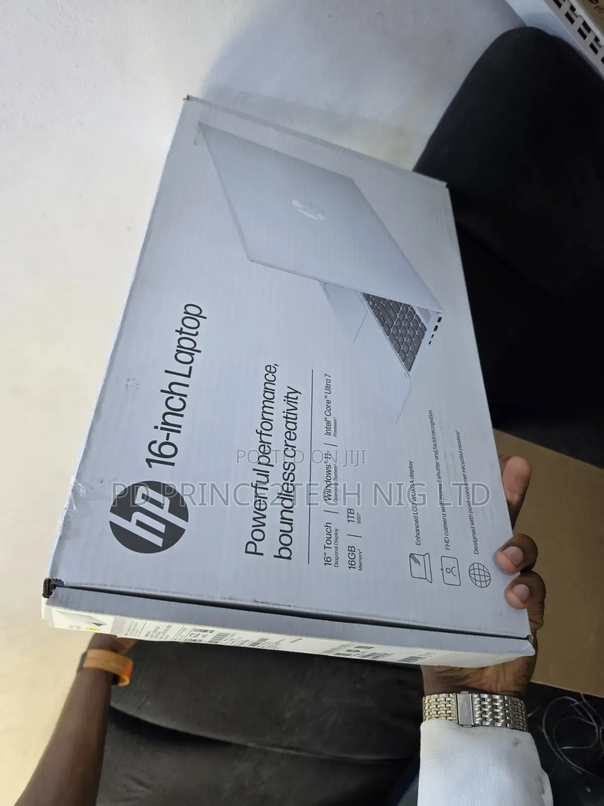New Laptop HP OmniBook 5 16" 16GB Intel Core Ultra 7 SSD 1T