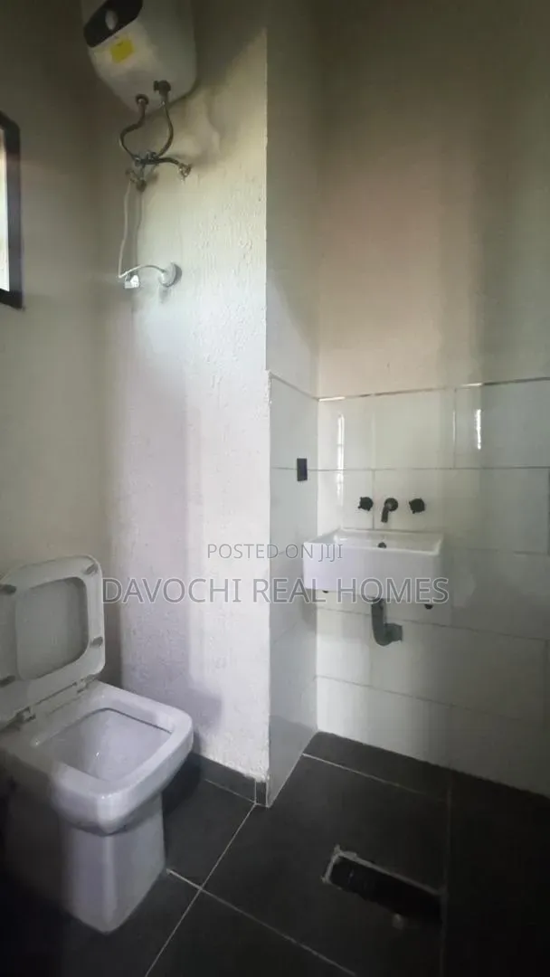 2bdrm Apartment in Lekki Phase 1 for sale