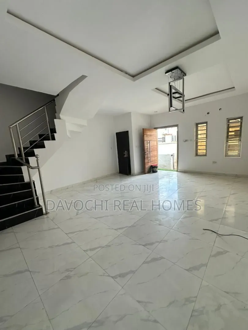 4bdrm Duplex in Ikota for rent
