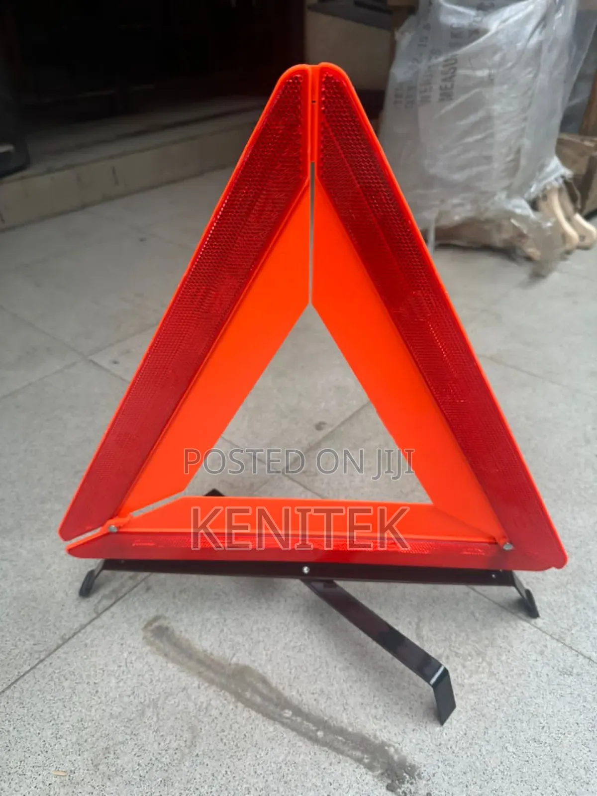 Reflective Emergency Warning Triangle