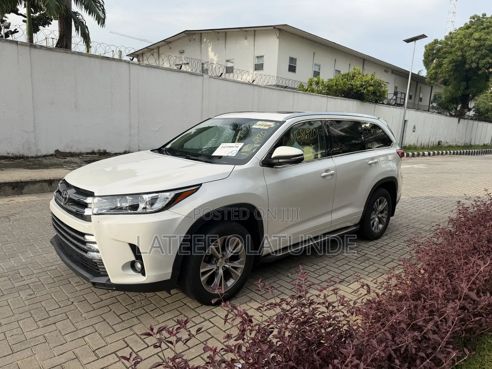 Toyota Highlander XLE 4dr SUV AWD (3.5L 6cyl 6A) 2015 White