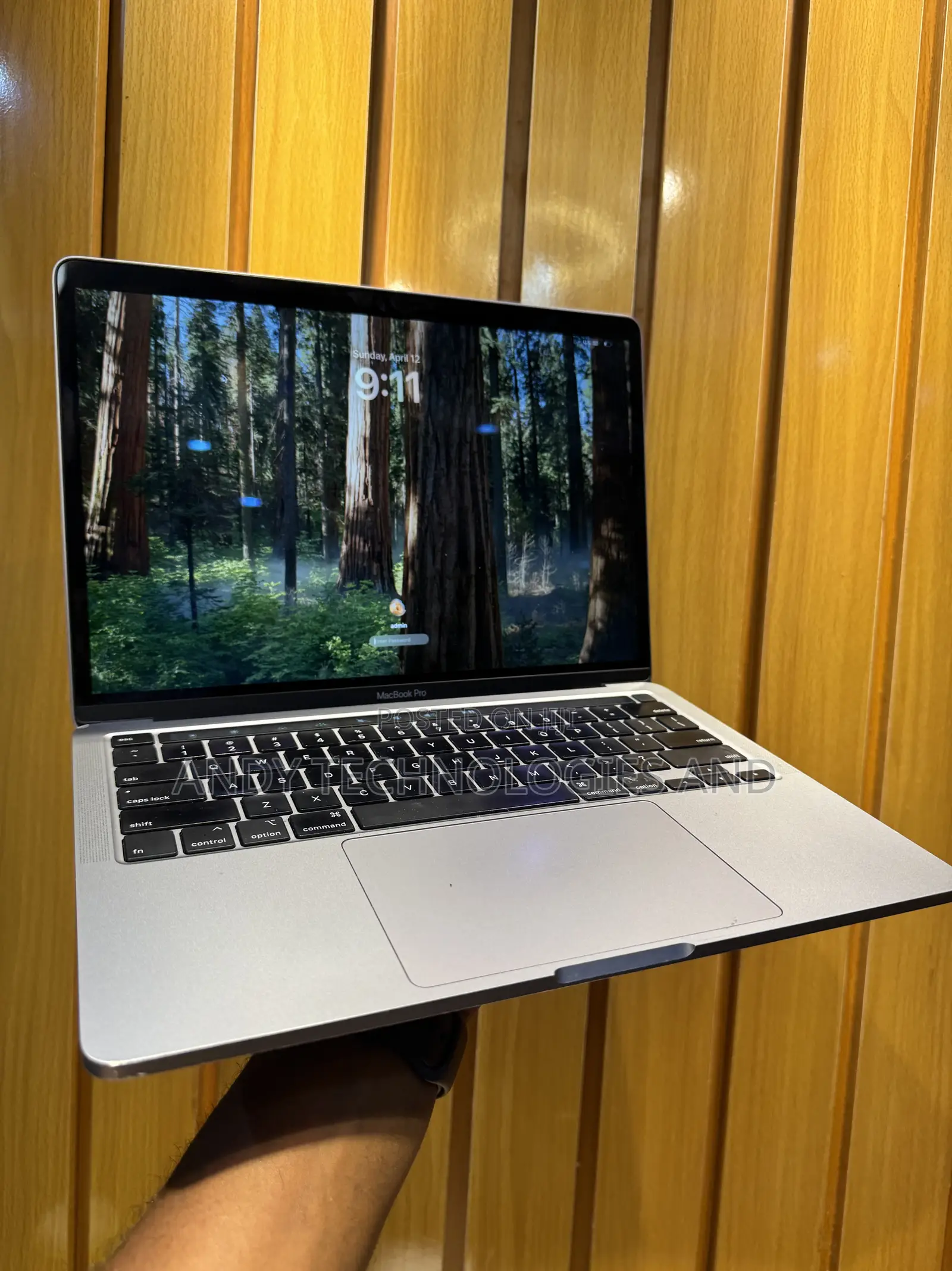 Laptop Apple MacBook Air 2020 8GB Intel Core i3 SSD 128GB