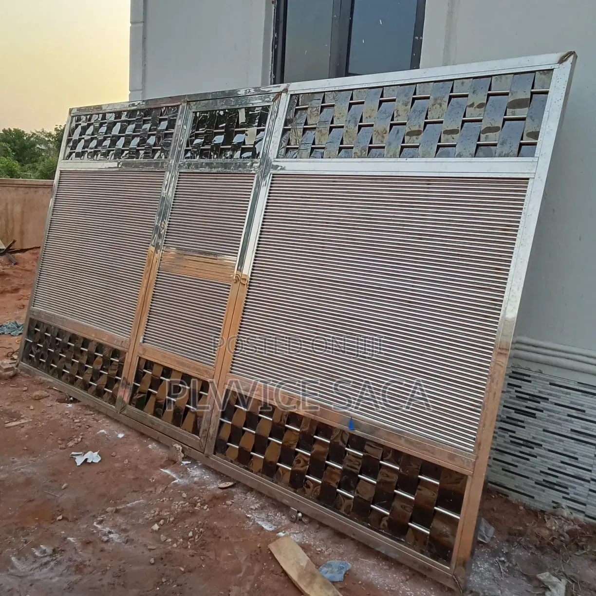 Stainless Steel Pope Design Gate