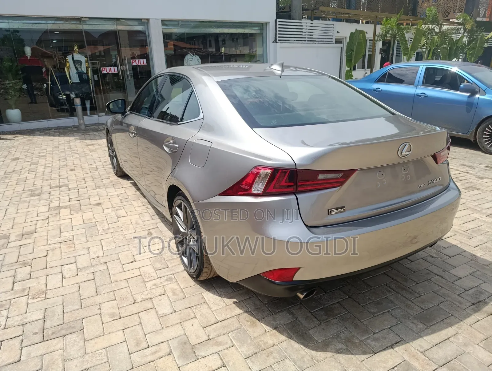 Lexus IS 2016 Gold