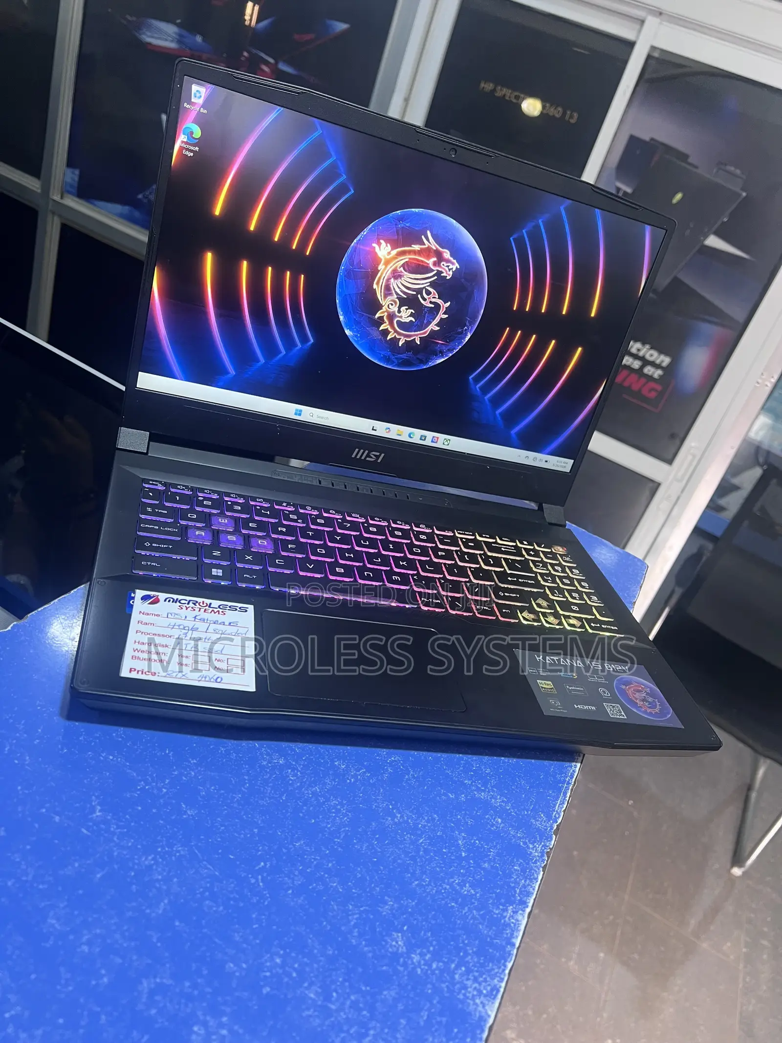 Laptop MSI Katana 15 40GB Intel Core i7 SSD 1T