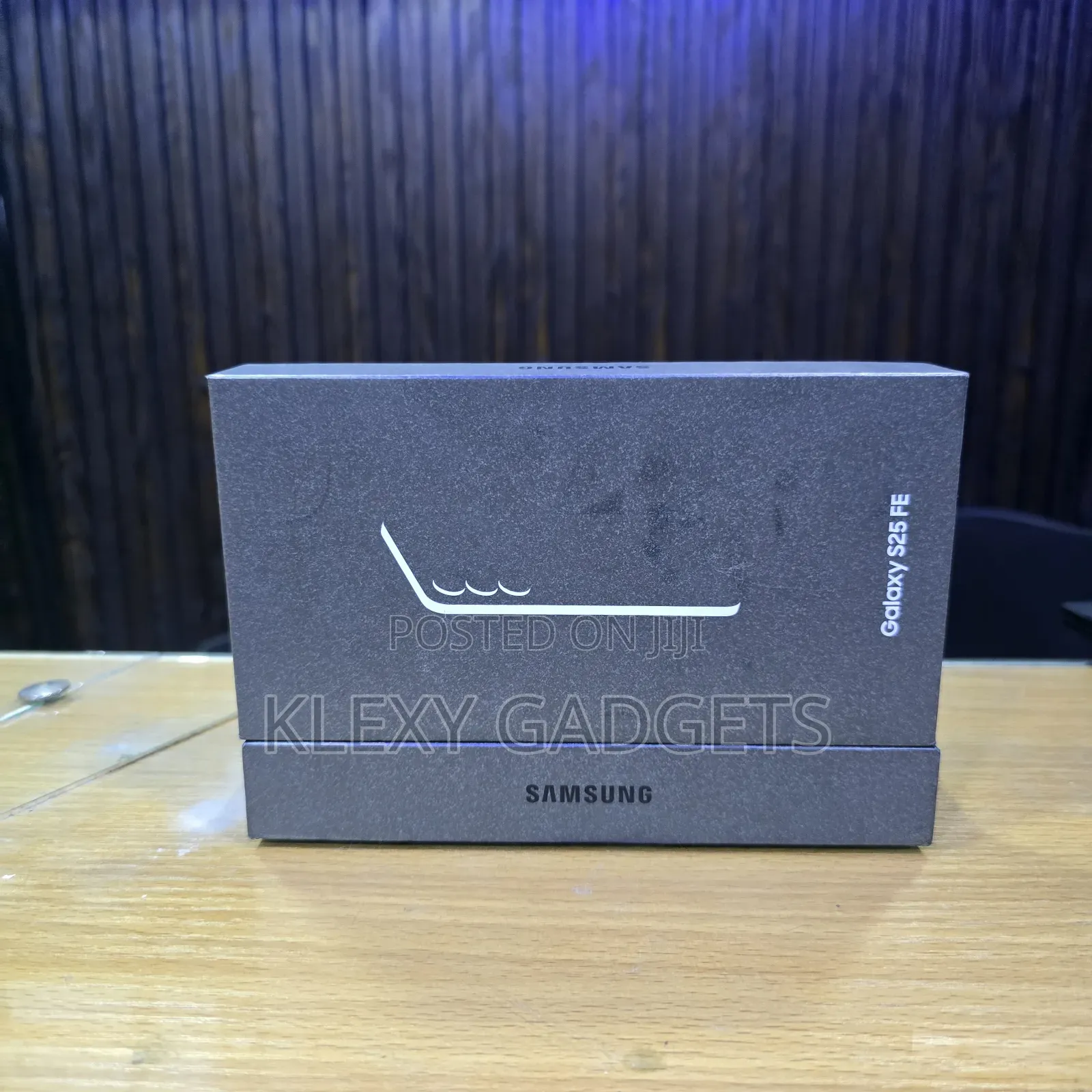 New Samsung Galaxy S25 FE 128 GB Gray