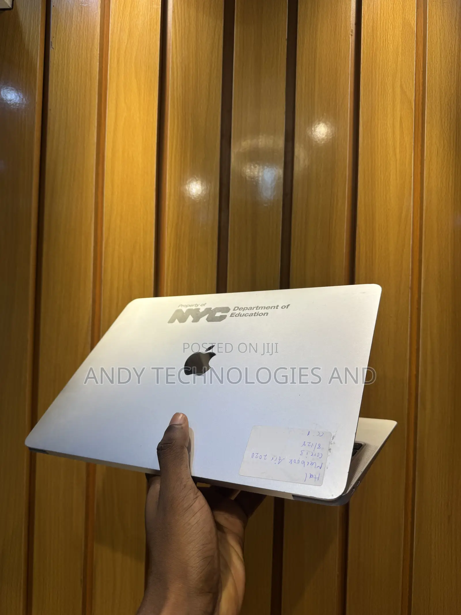 Laptop Apple MacBook Air 2020 8GB Intel Core i3 SSD 512GB