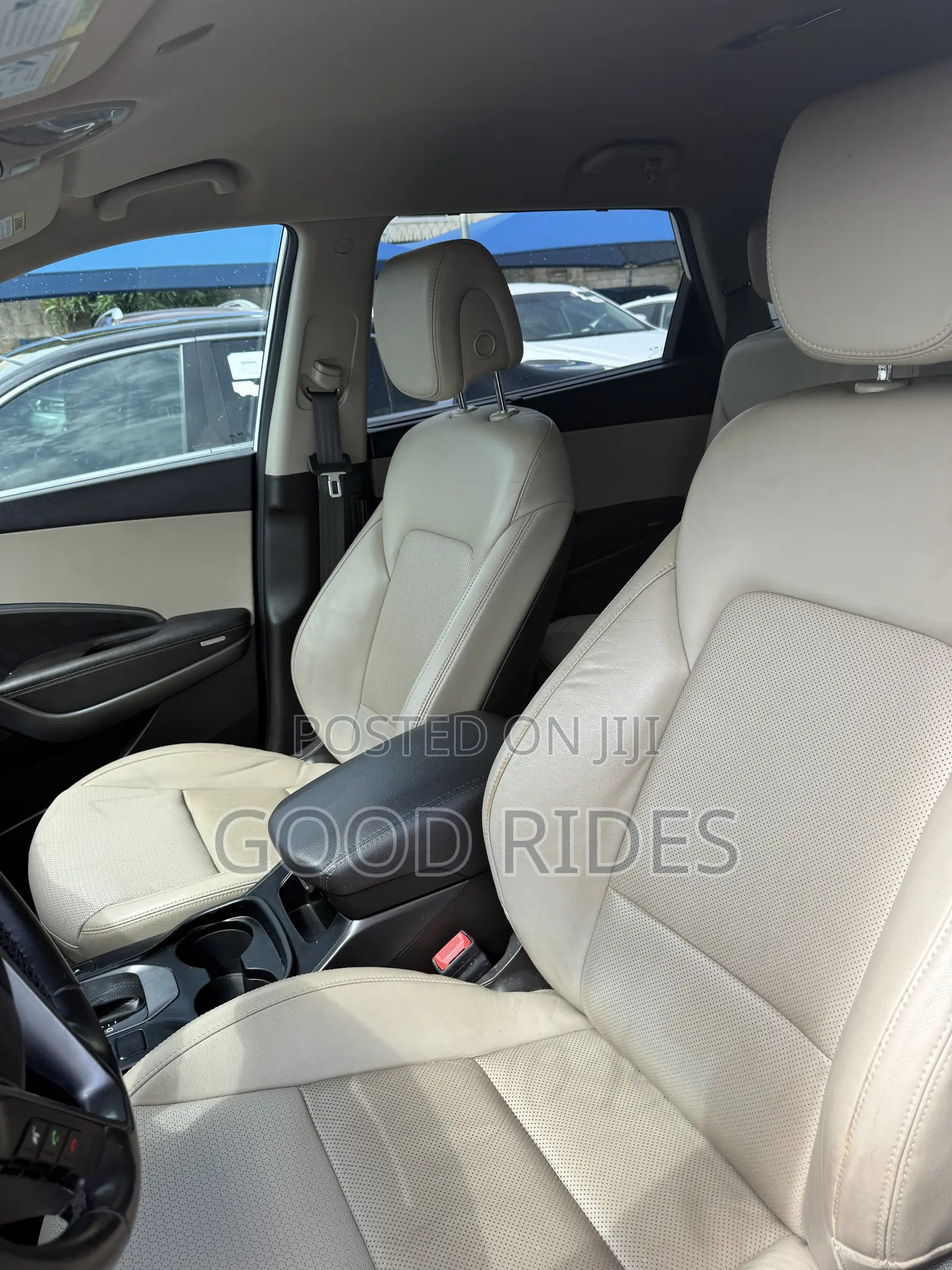 Hyundai Santa Fe Limited 4dr SUV AWD (3.3L 6cyl 6A) 2015 White