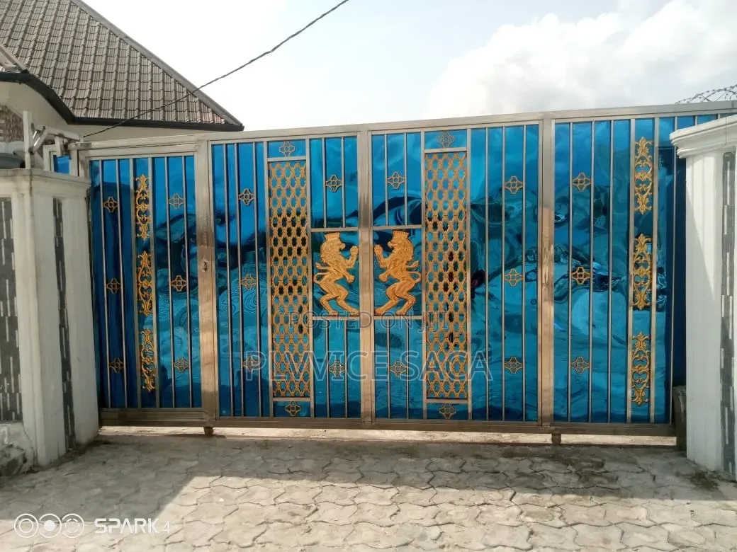 Stainless Steel Side Gold Gate