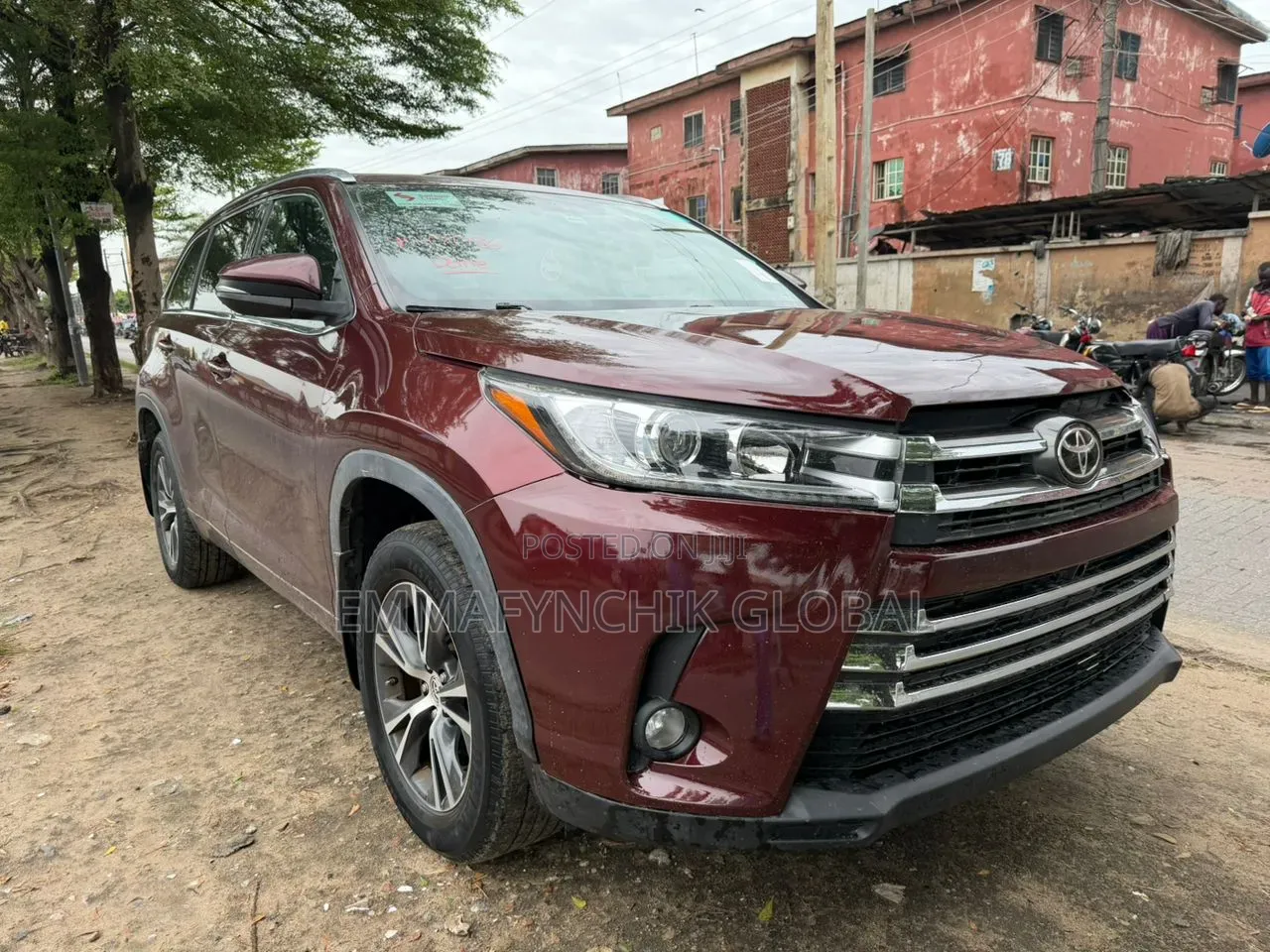 Toyota Highlander XLE V6 4x2 (3.5L 6cyl 6A) 2016 Brown