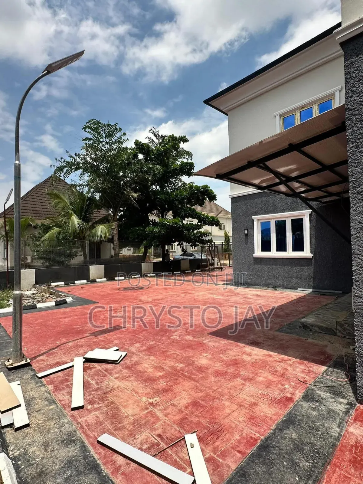 4bdrm Duplex in Dawaki for sale
