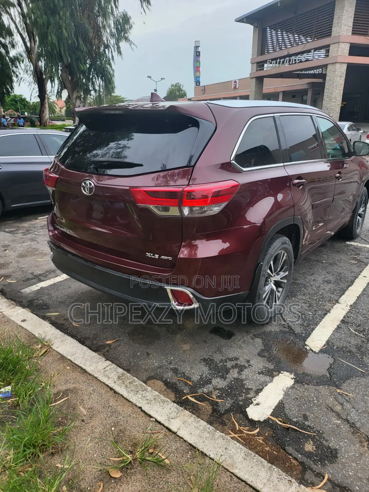 Toyota Highlander XLE V6 4x4 (3.5L 6cyl 6A) 2016 Red