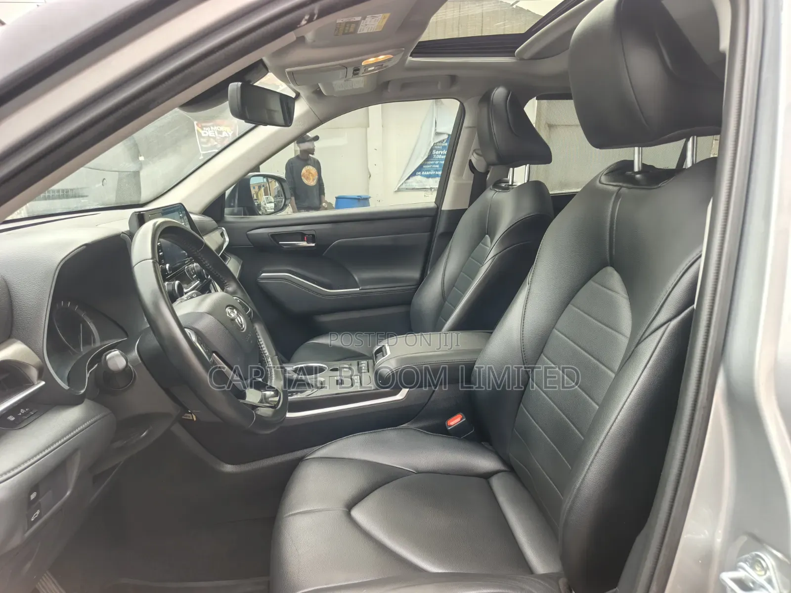 Toyota Highlander XLE 2021 Silver