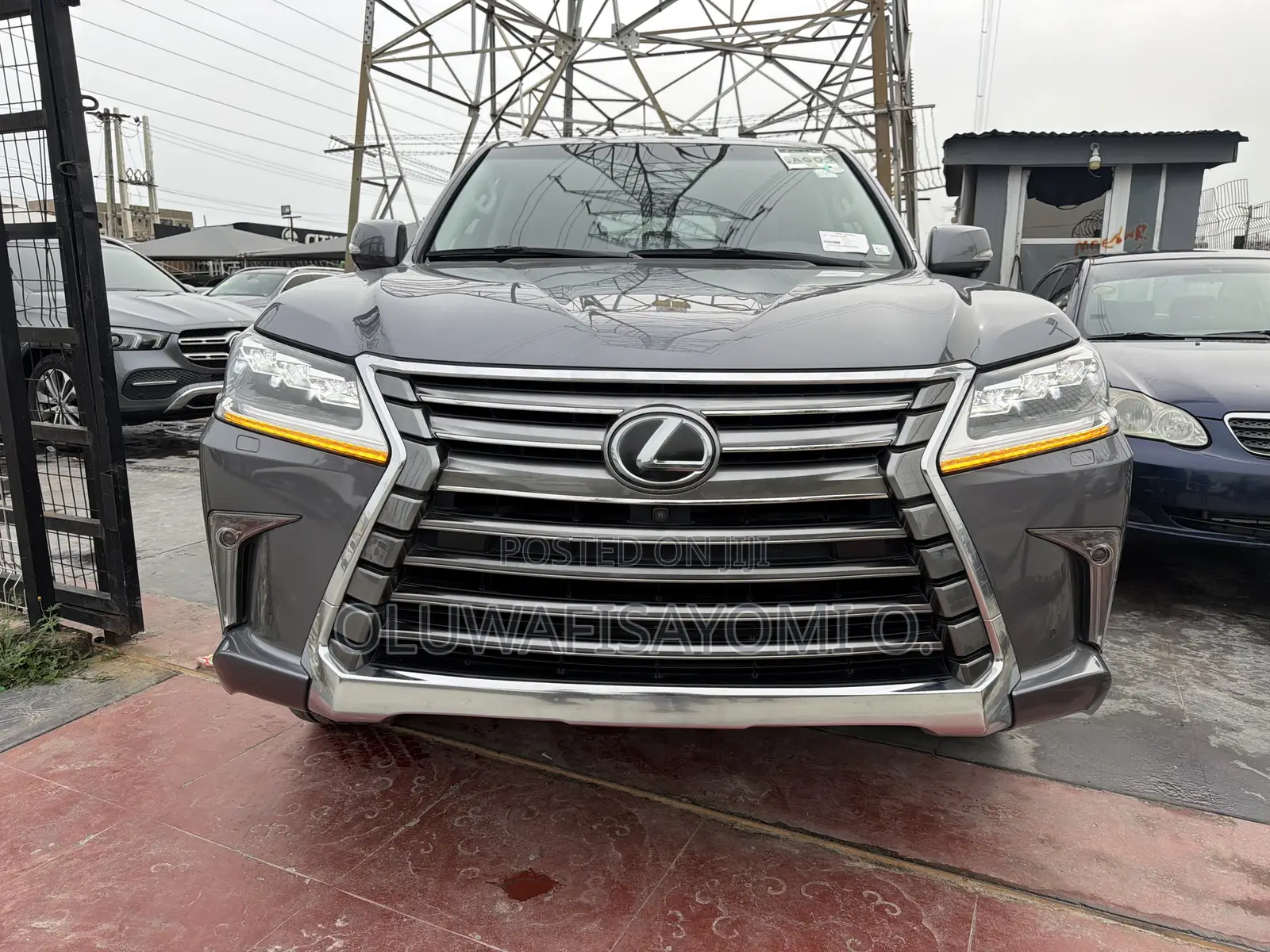 Lexus LX 570 (5 seats) AWD 2018 Gray