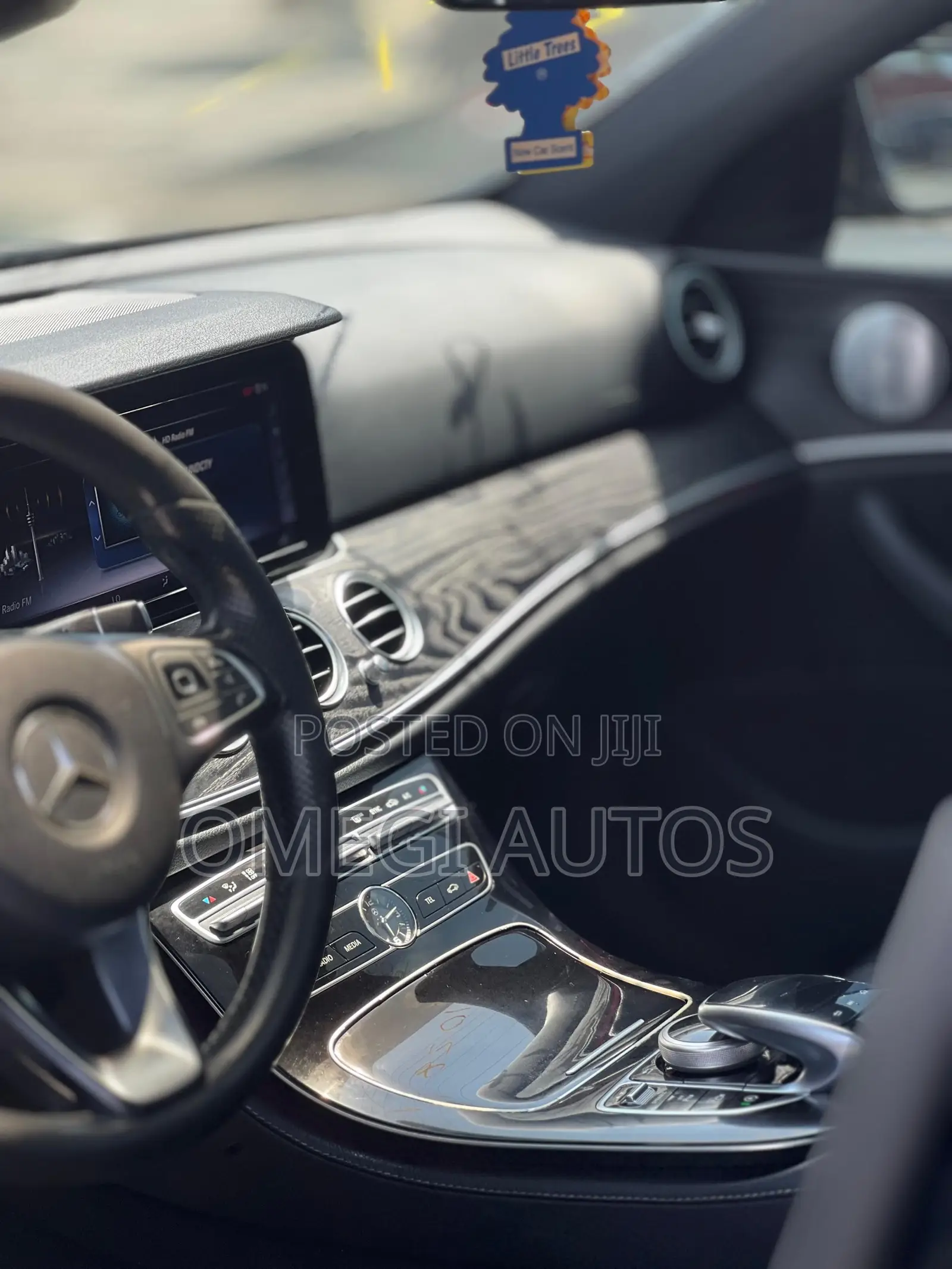 Mercedes-Benz E300 2018 Black