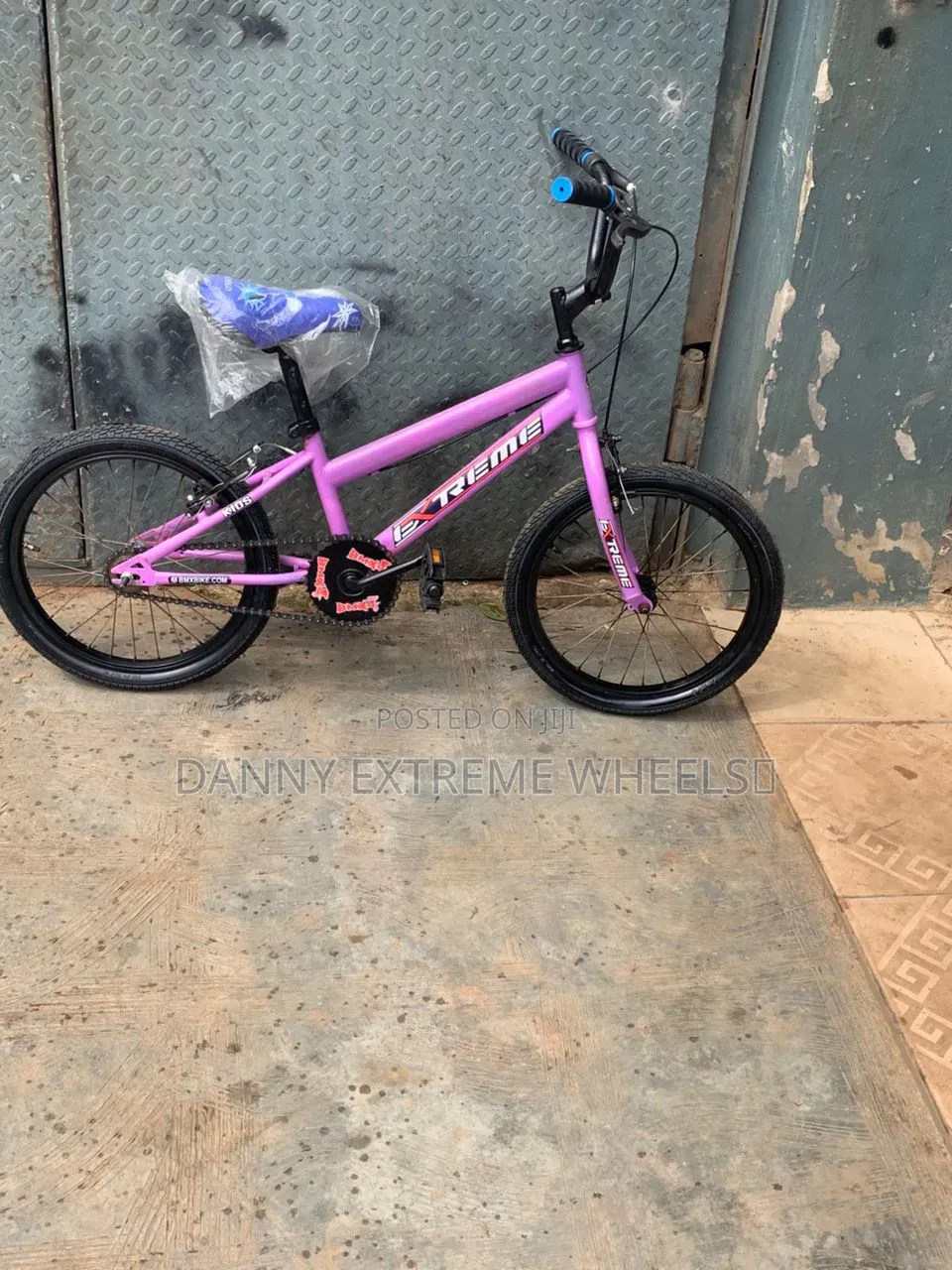 18" Extreme Kids Bike With Bowcaliper Brakes [100% Neat Chasis]