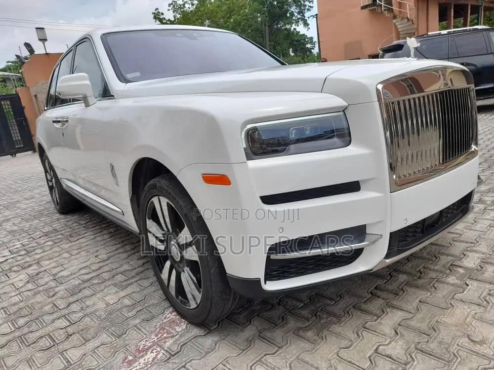 Rolls-Royce Cullinan Base 2019 White