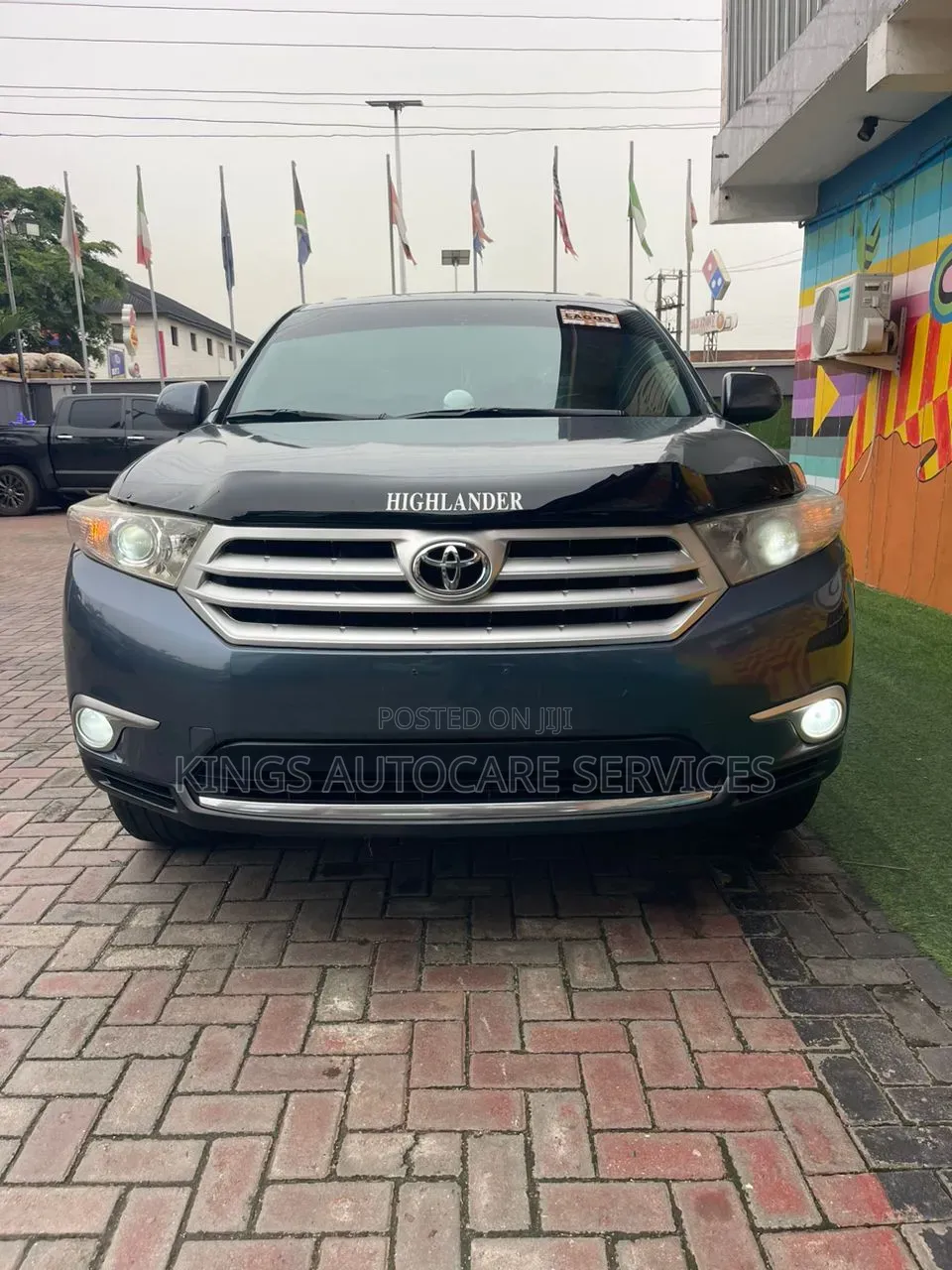 Toyota Highlander SE 2011 Blue