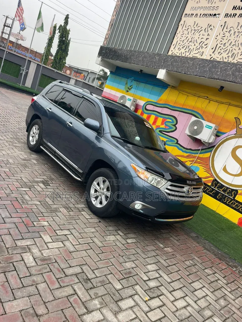 Toyota Highlander SE 2011 Blue