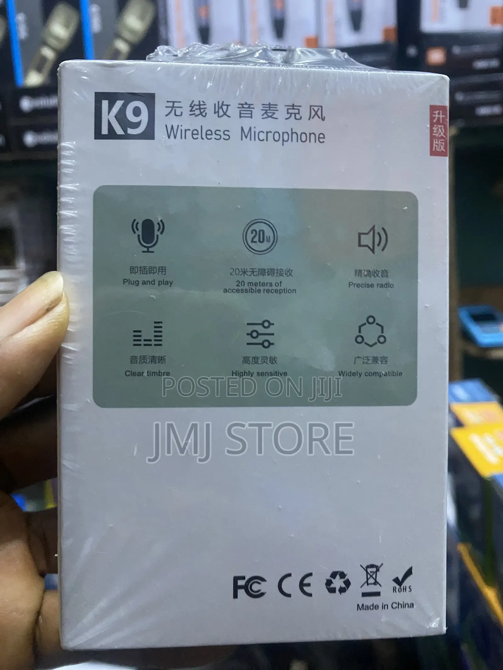 Wireless Microphone Doubles for Both iPhone and Android