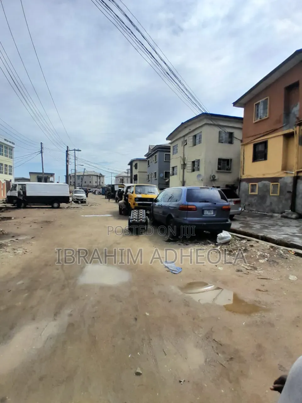 3bdrm Block of Flats in Bariga for sale