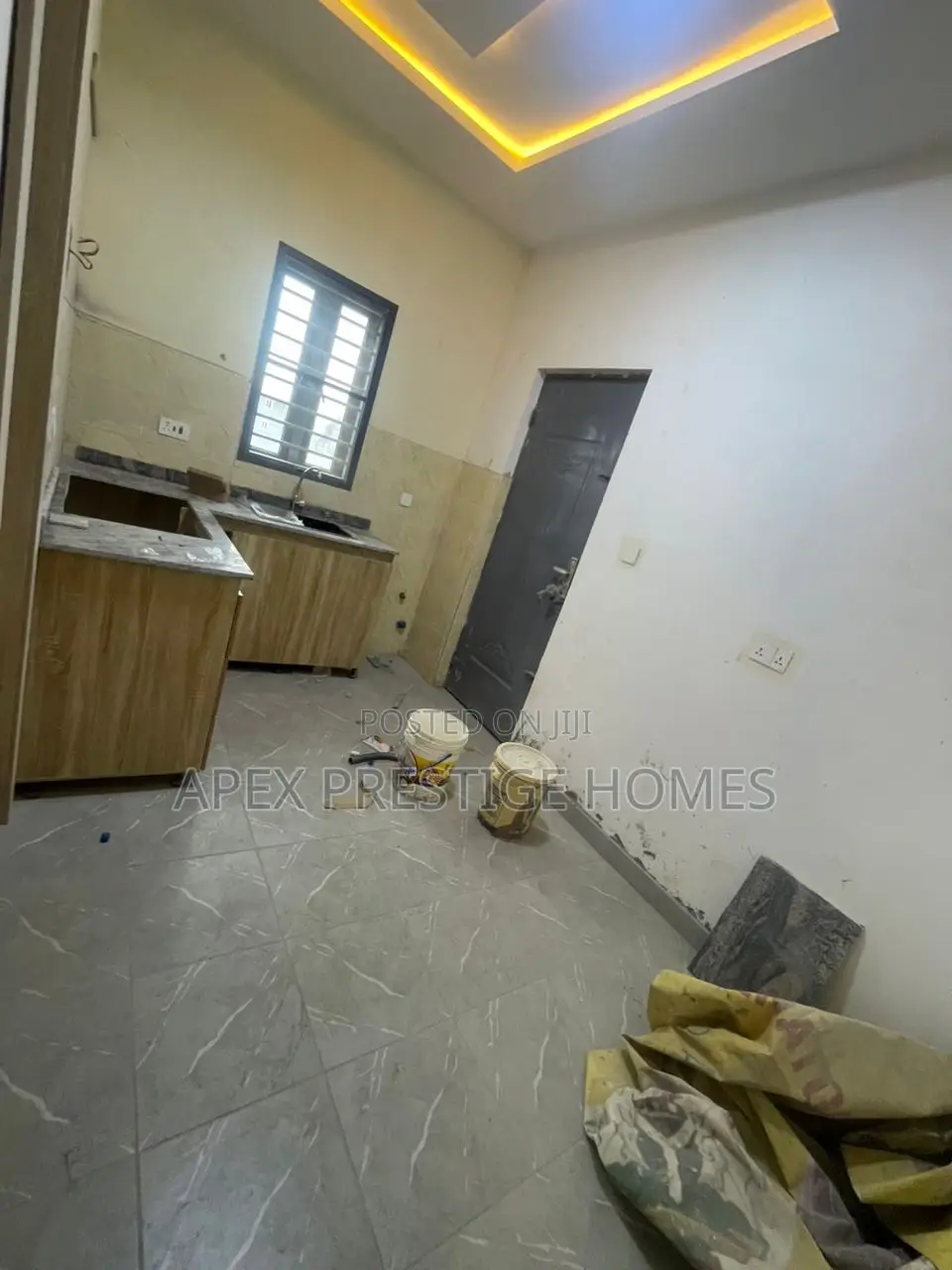 2bdrm Block of Flats in Lagos, Akoka for sale