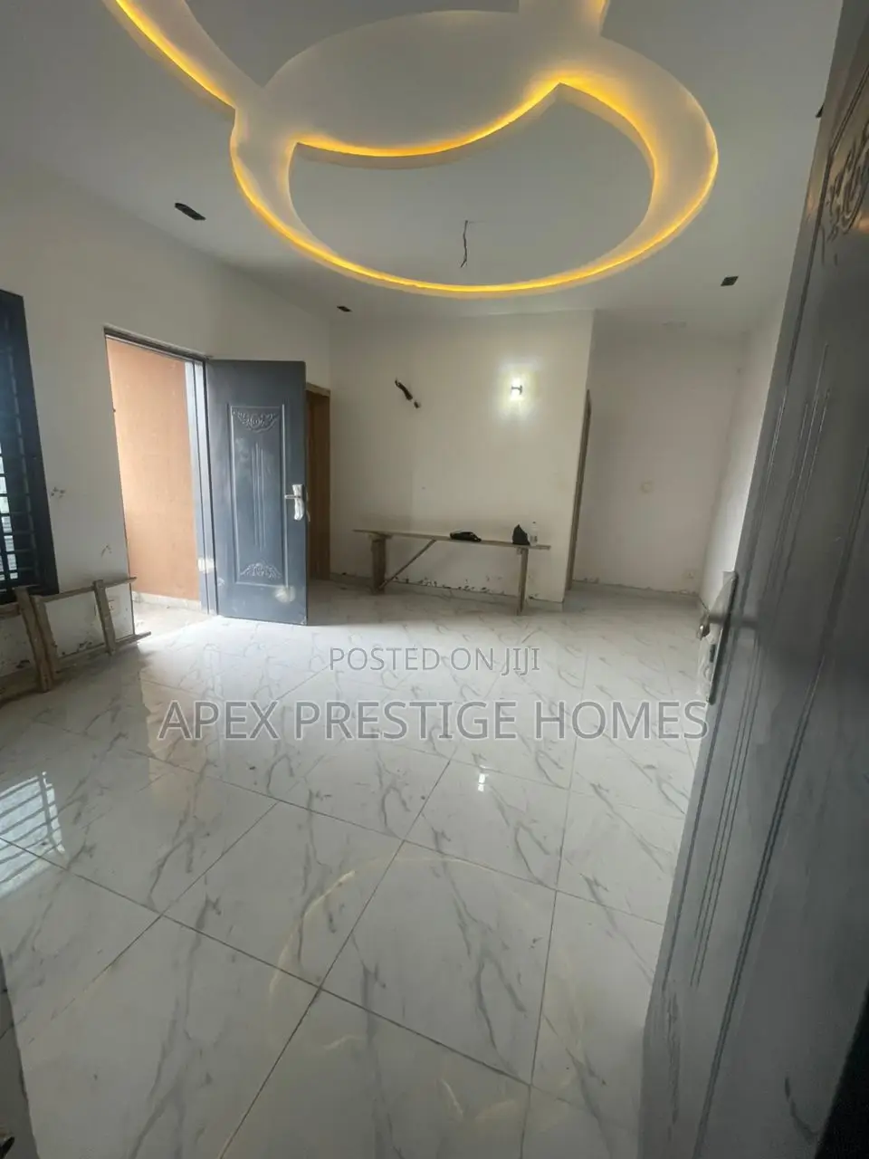 2bdrm Block of Flats in Lagos, Akoka for sale