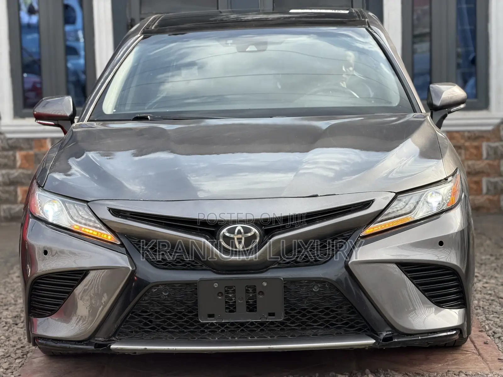 Toyota Camry XSE (2.5L 4cyl 8A) 2019 Gray