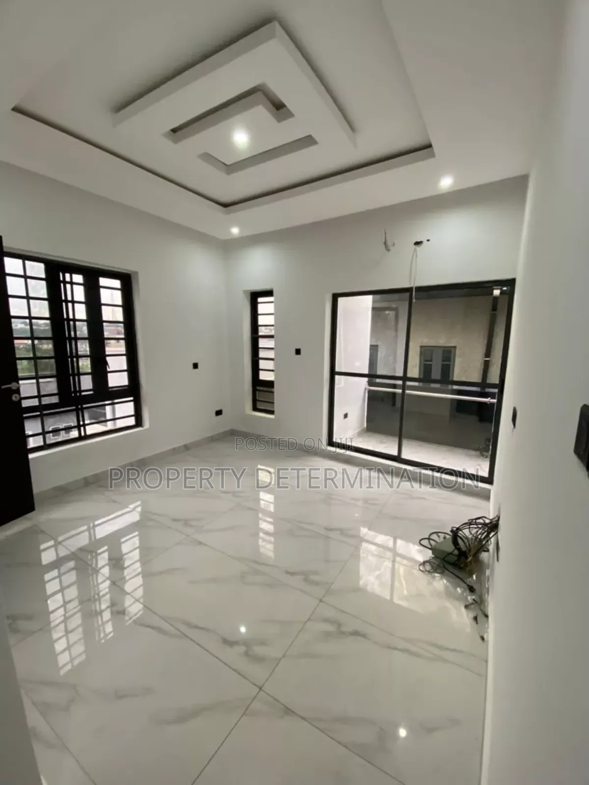 4bdrm Duplex in GRA Phase 1 for sale