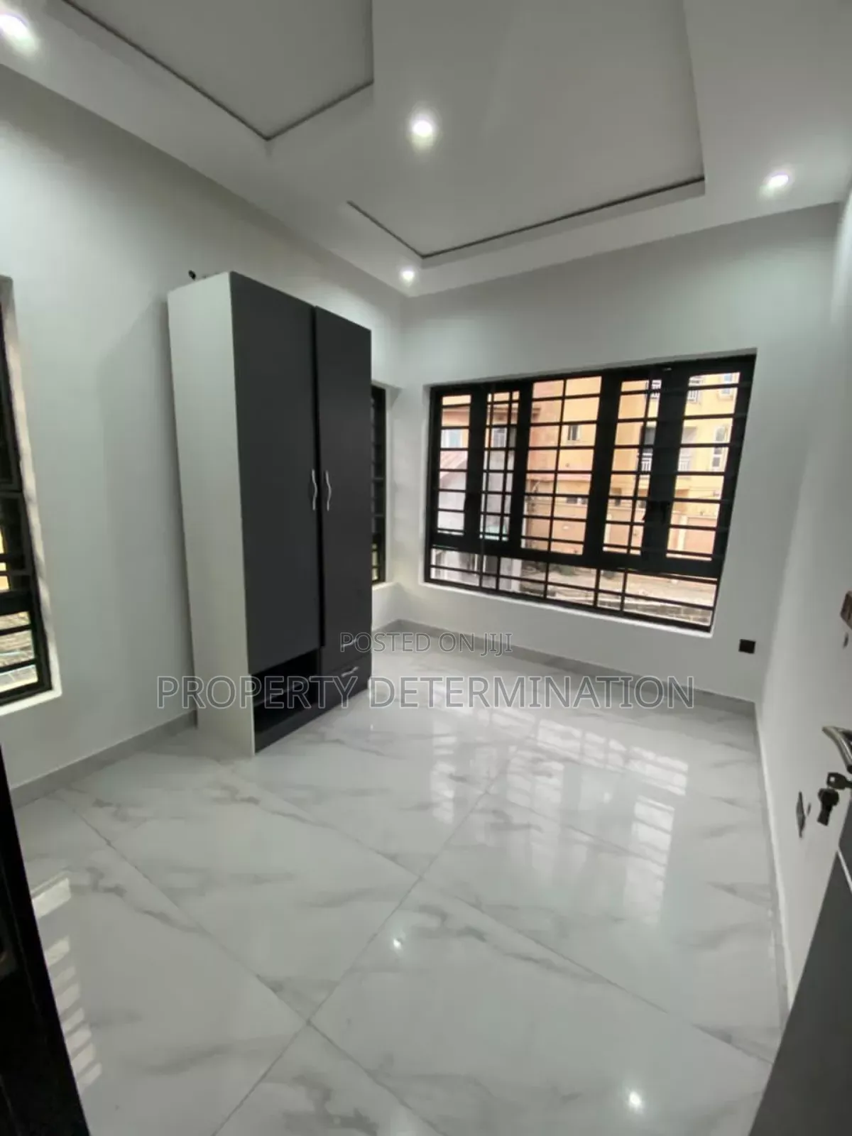 4bdrm Duplex in GRA Phase 1 for sale