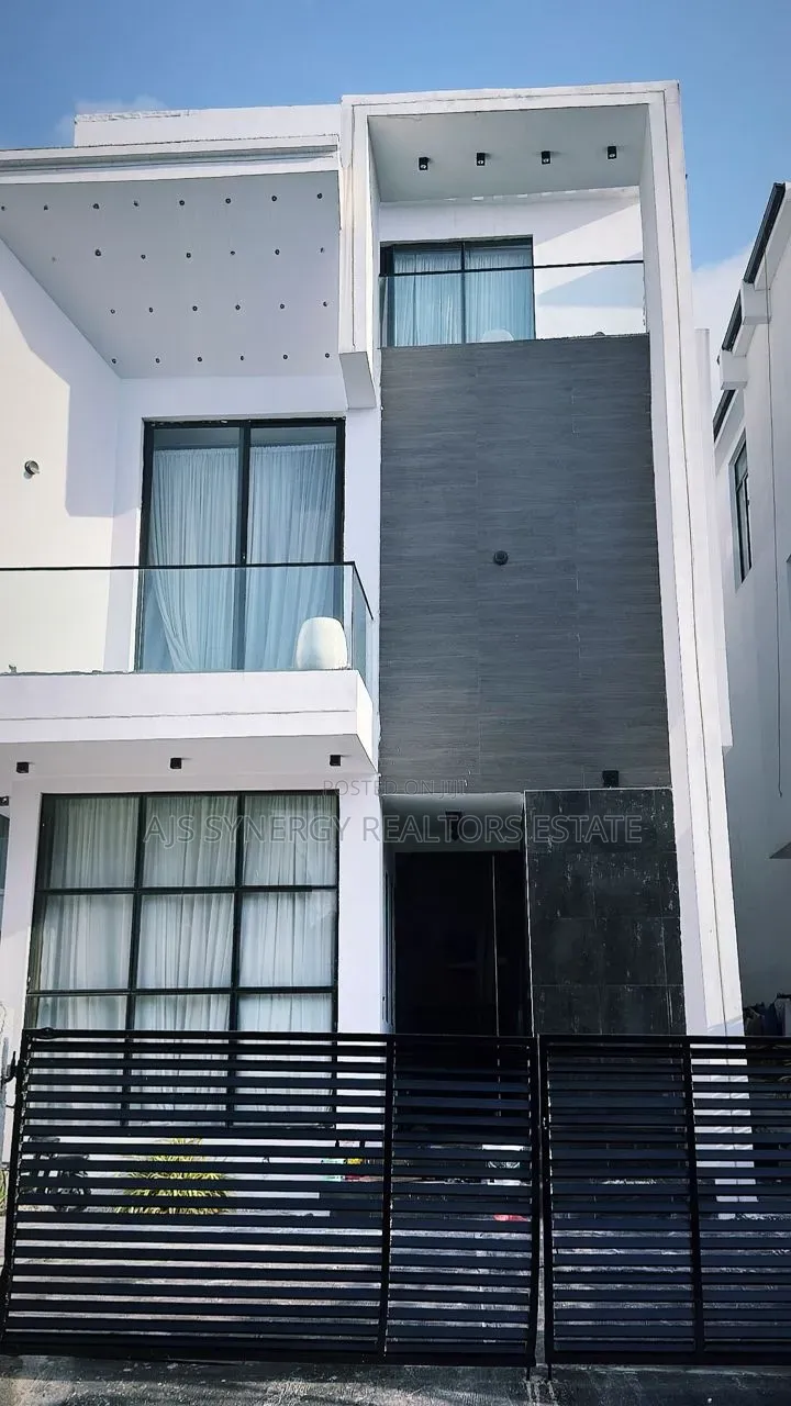 Furnished 4bdrm Mansion in Palm Residences, Osapa london for sale