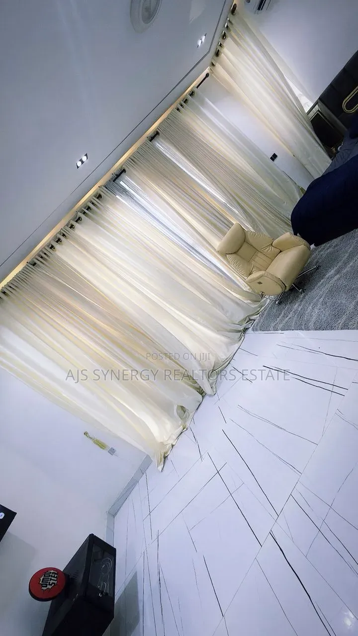 Furnished 4bdrm Mansion in Palm Residences, Osapa london for sale