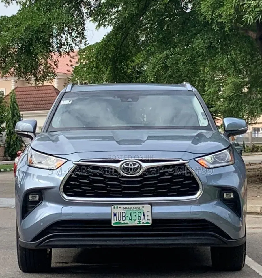 Toyota Highlander Limited 2022 Blue