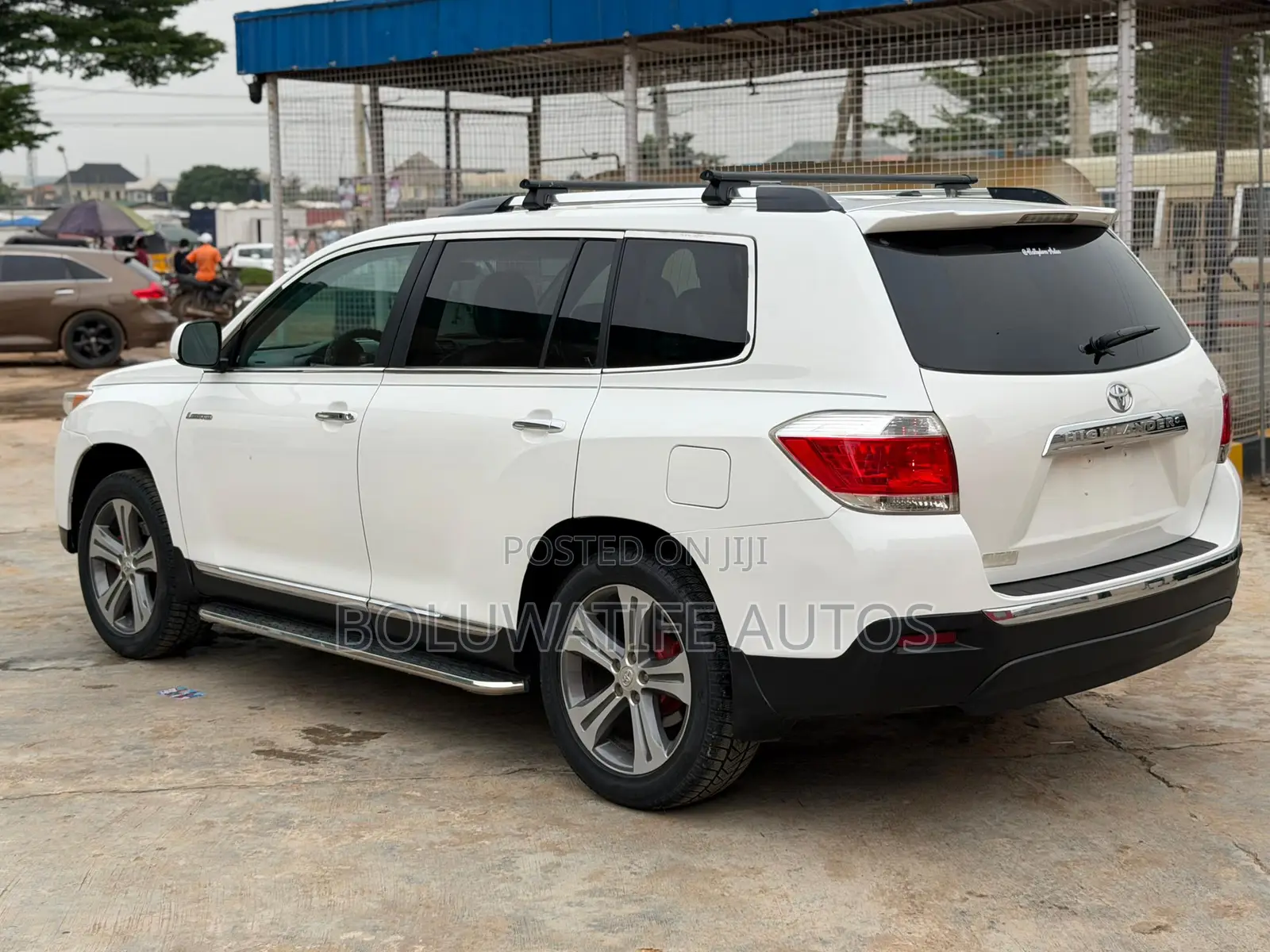 Toyota Highlander Limited 2012 White