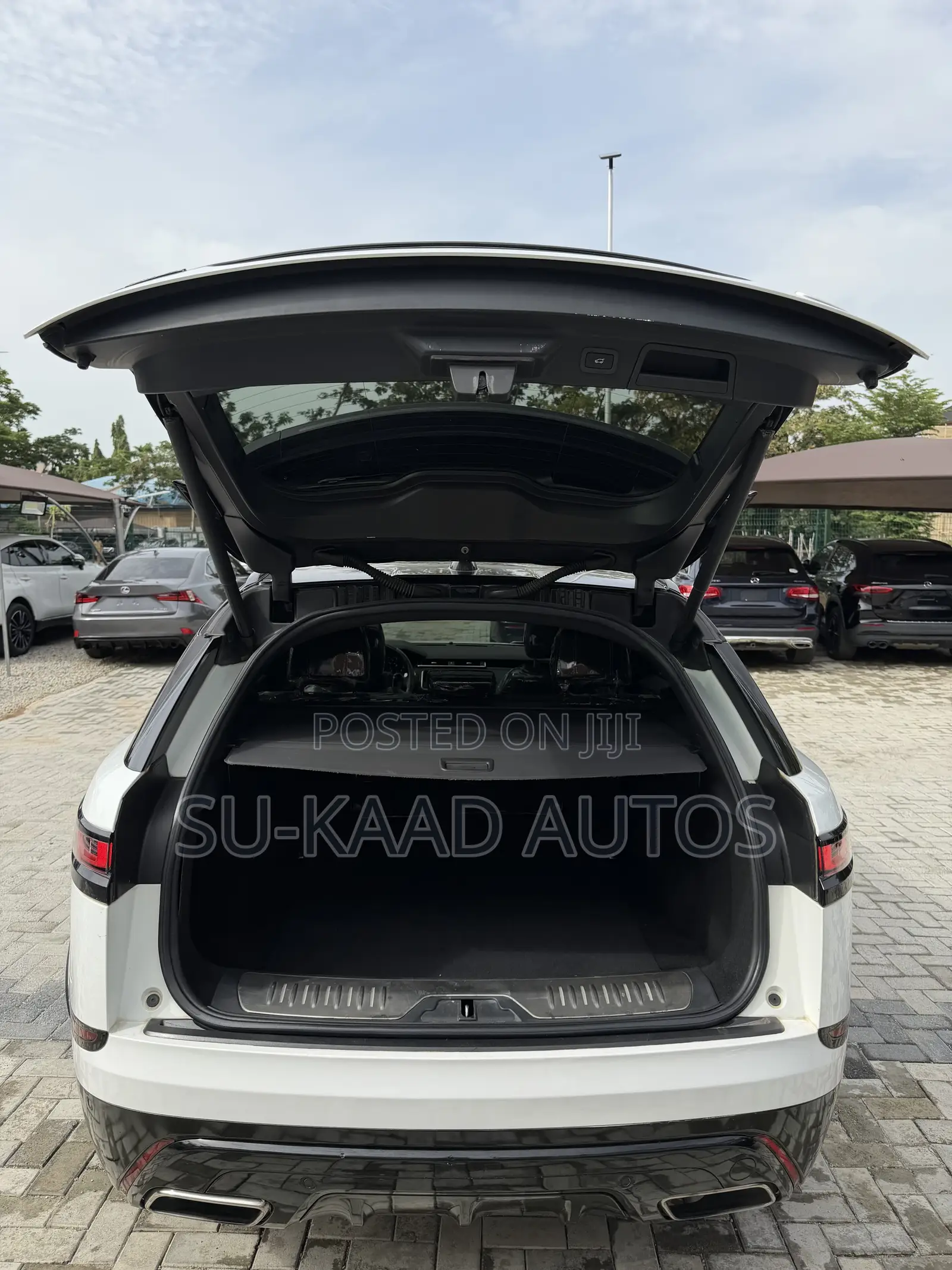 Land Rover Range Rover 3.0L V6 Supercharged 2019 White