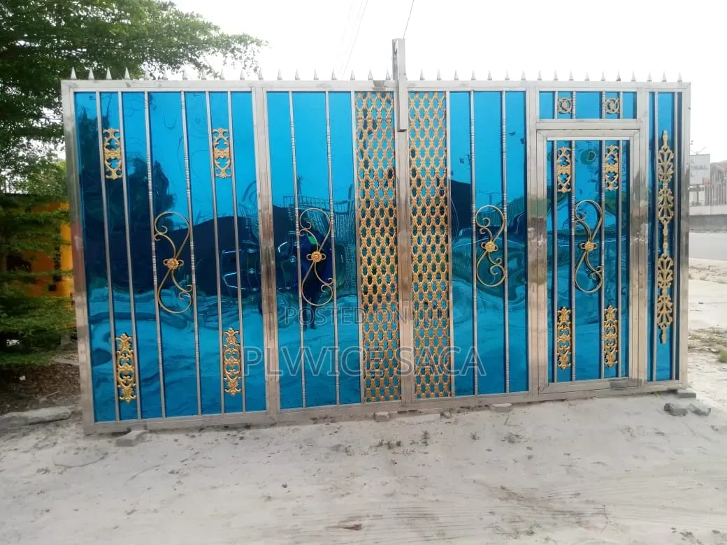 Stainless Steel Gate Full Gold Net Design