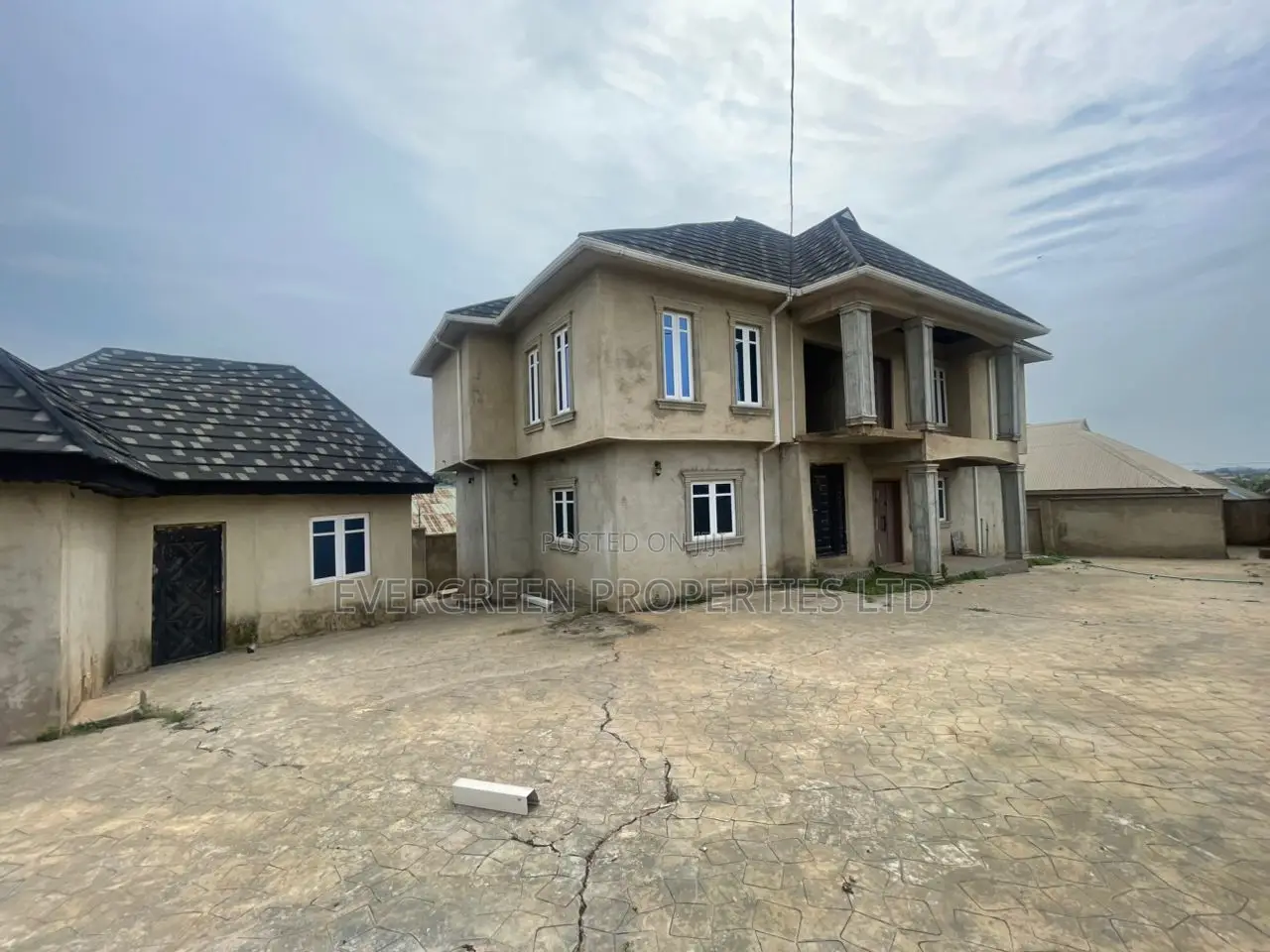 3bdrm House in Ajibode for sale
