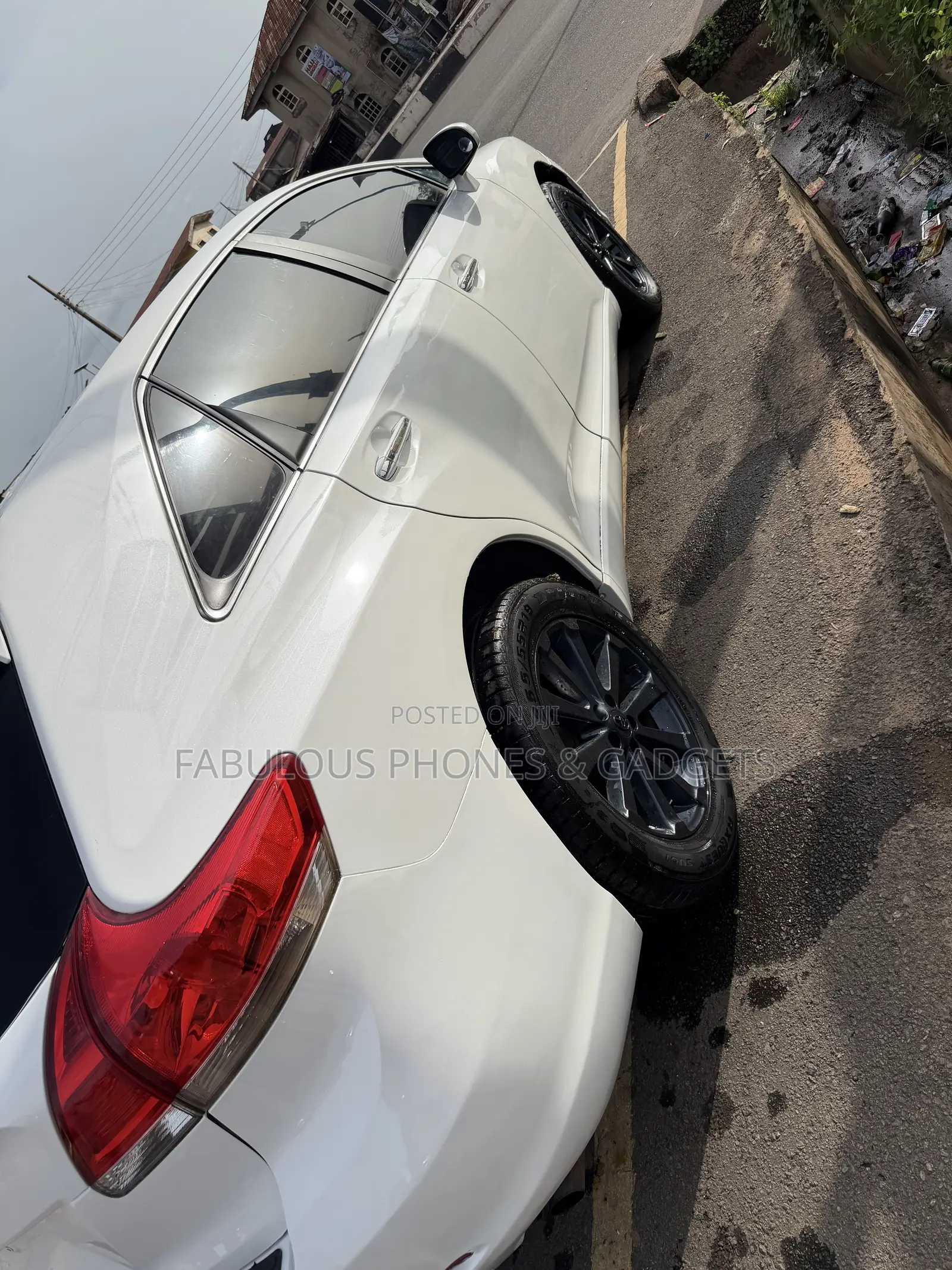 Toyota Venza AWD 2010 White