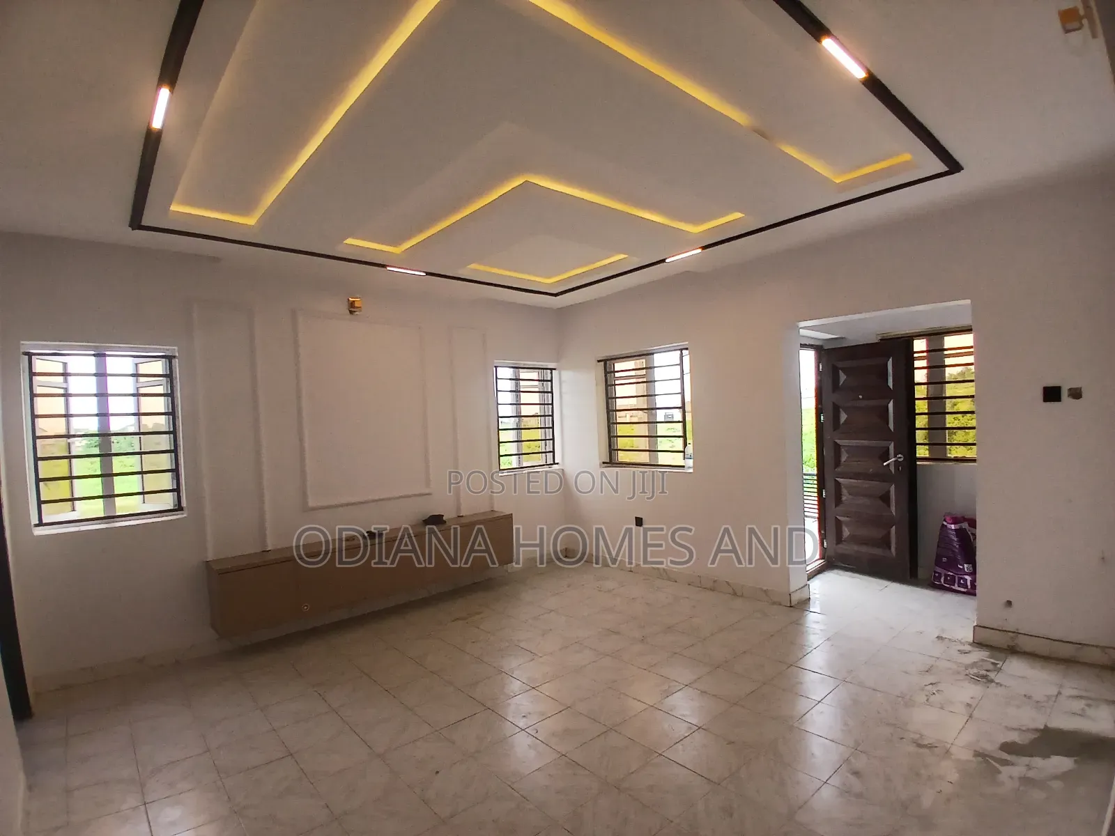 4bdrm Bungalow in Alafara, Idi-Ishin, Ibadan for sale