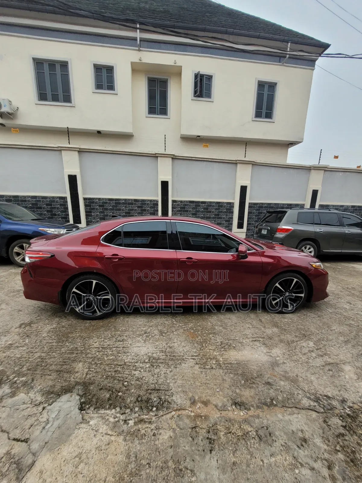 Toyota Camry XSE FWD (2.5L 4cyl 8AM) 2018 Red