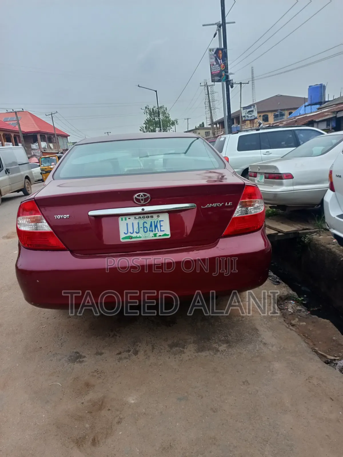 Toyota Camry LE 4dr Sedan (2.4L 4cyl 5M) 2004 Red