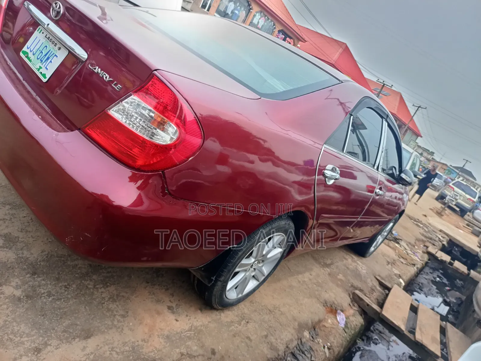 Toyota Camry LE 4dr Sedan (2.4L 4cyl 5M) 2004 Red