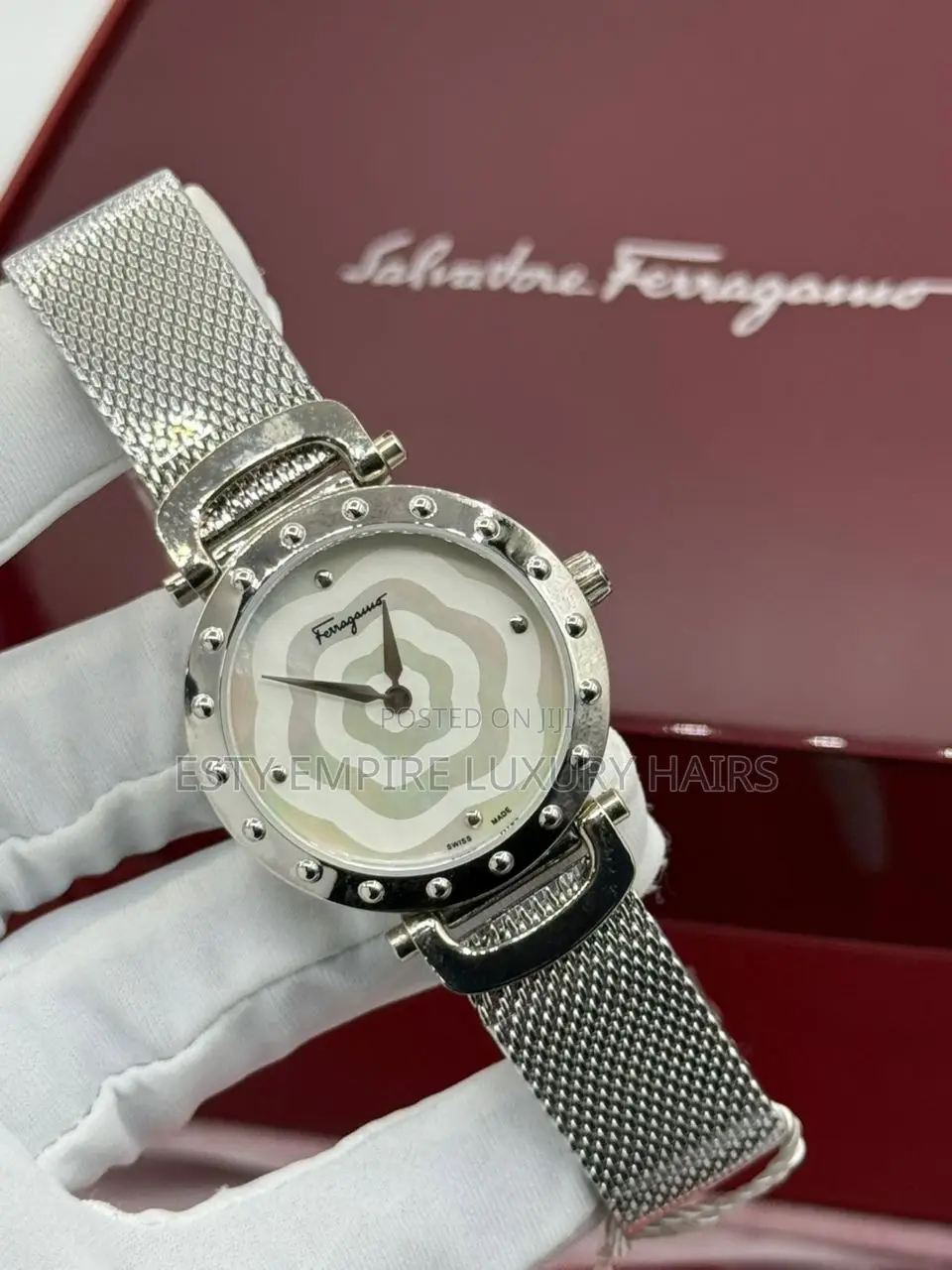 High Quality Luxury Frrragamo Wristwatch