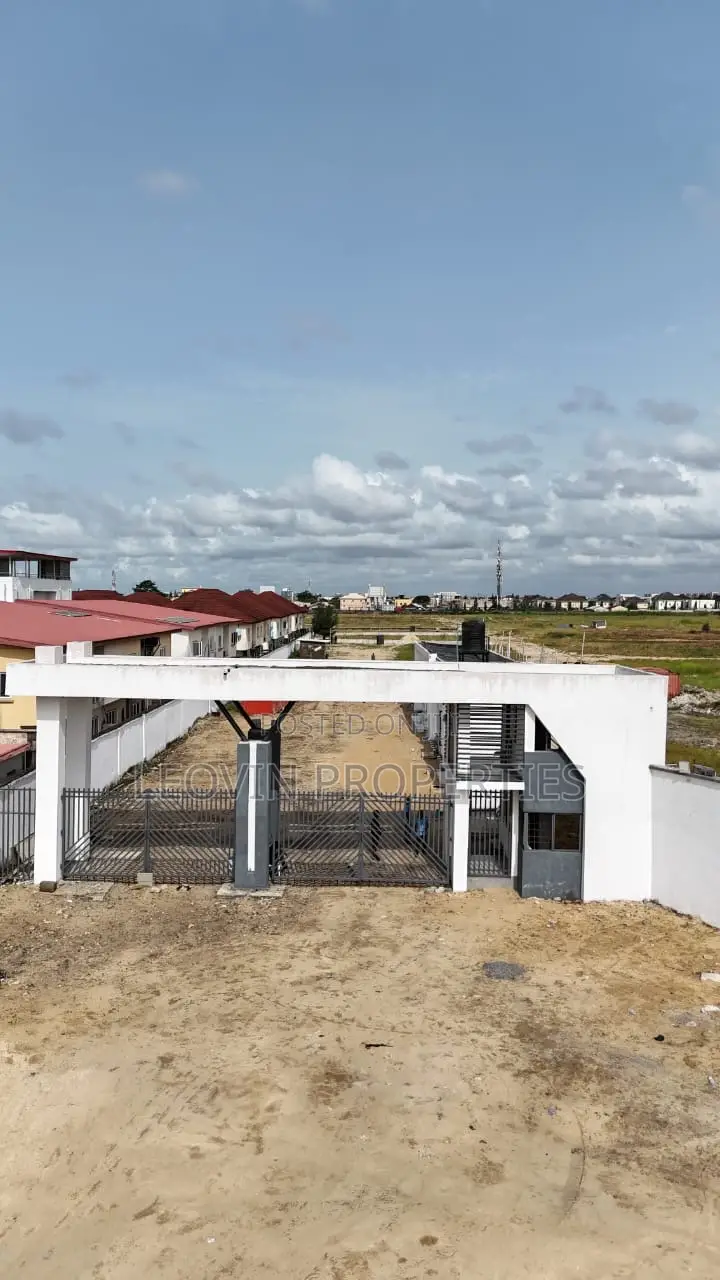 Land for Sale in Chevron Lekki With Governor Consent