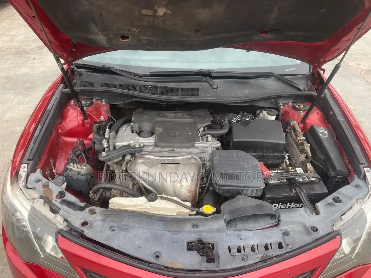 Toyota Camry SE 4dr Sedan (2.5L 4cyl 6A) 2014 Red