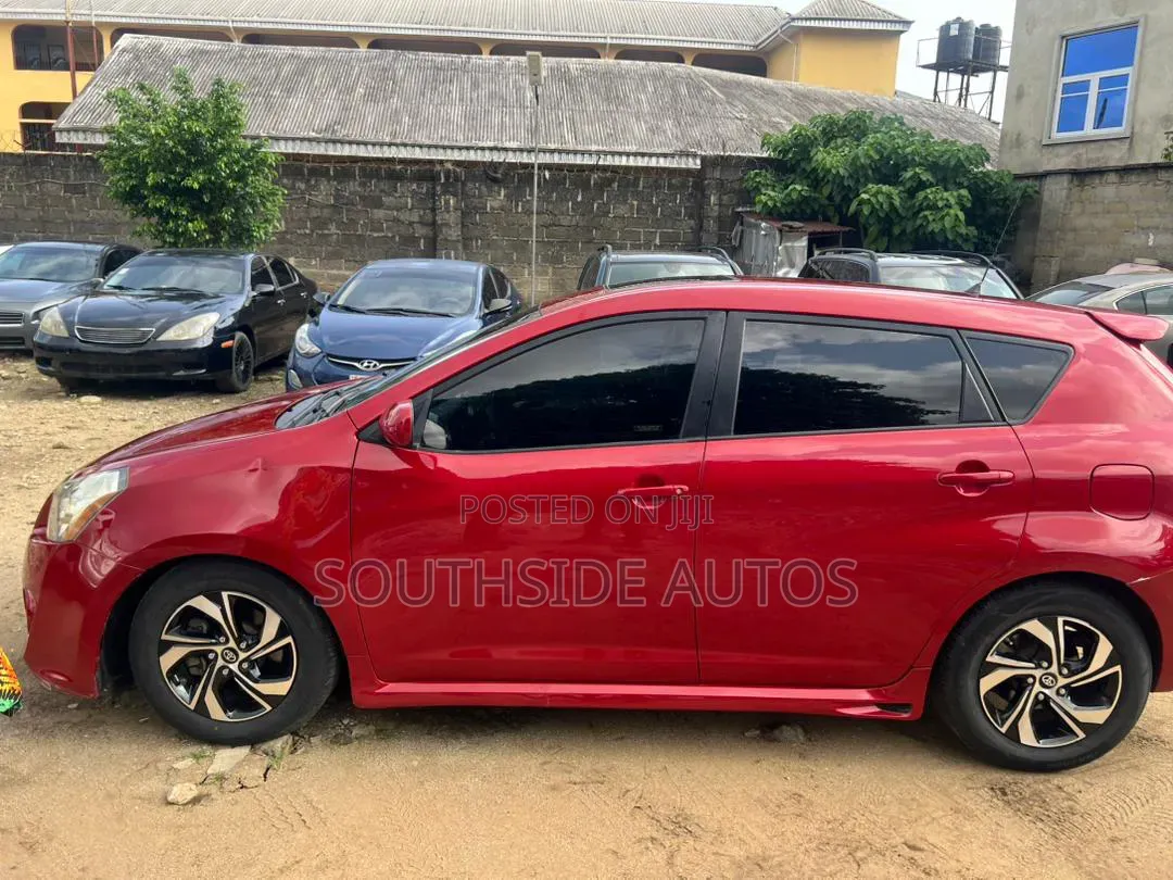 Pontiac Vibe 2010 Red