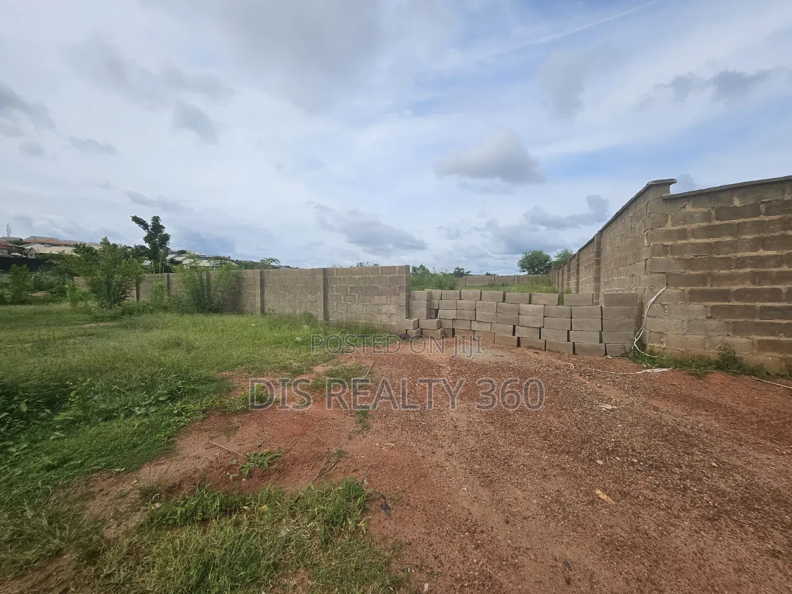 Fenced 2plots of Land in Duroja Laderin