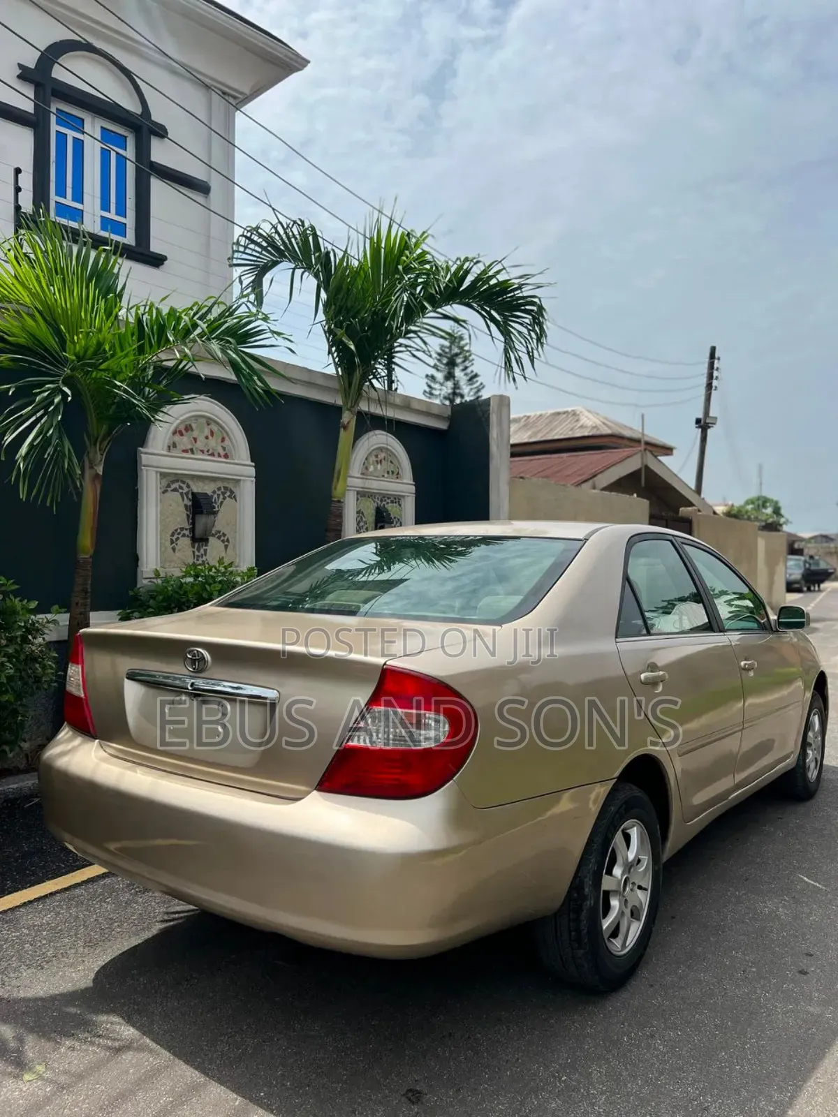 Toyota Camry 2004 Gold