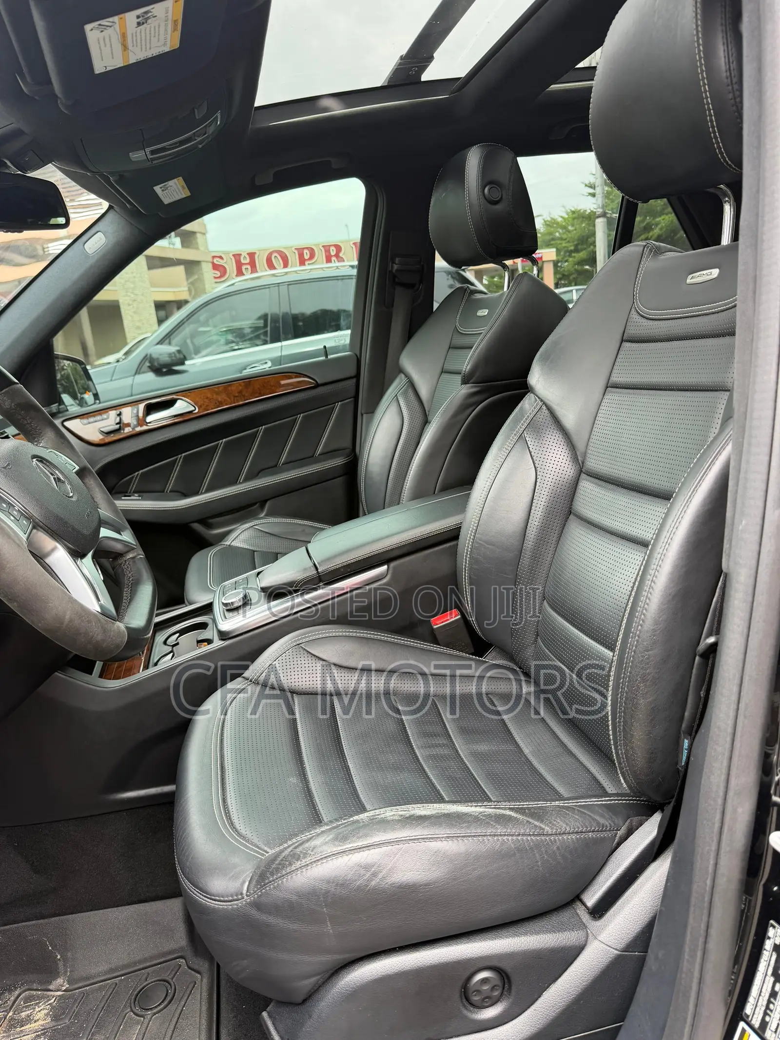 Mercedes-Benz M Class ML63 AMG 4dr SUV AWD (5.5L 8cyl Turbo 7A) 2014